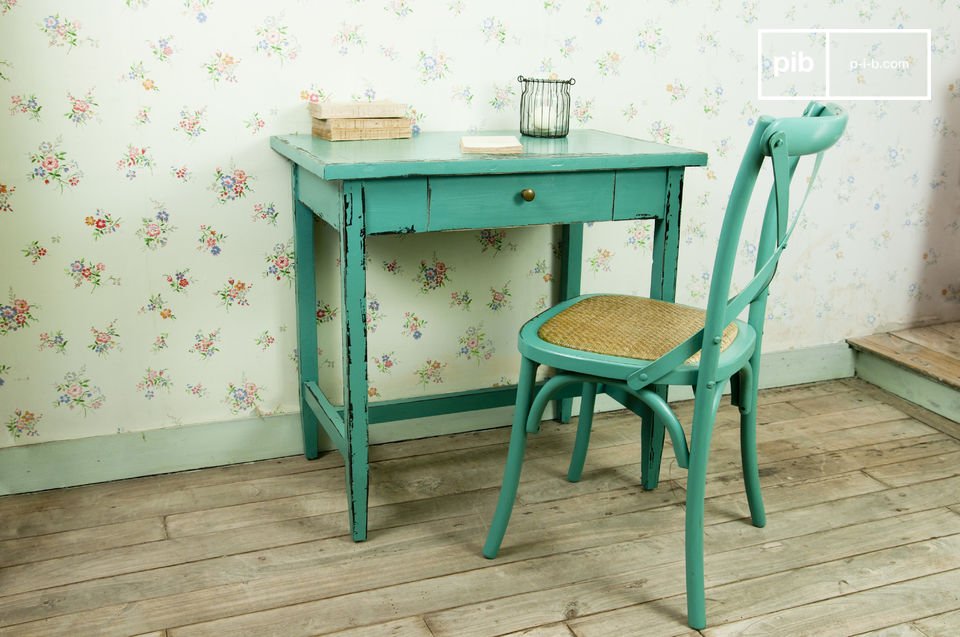 Turquoise Lilac table