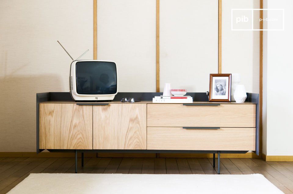 Large size and light wood for a very functional buffet.