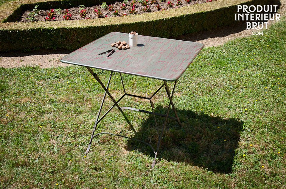 Vintage style folding table