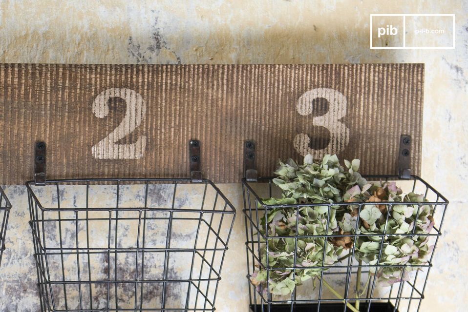 The baskets are numbered on a beautiful wooden plate.