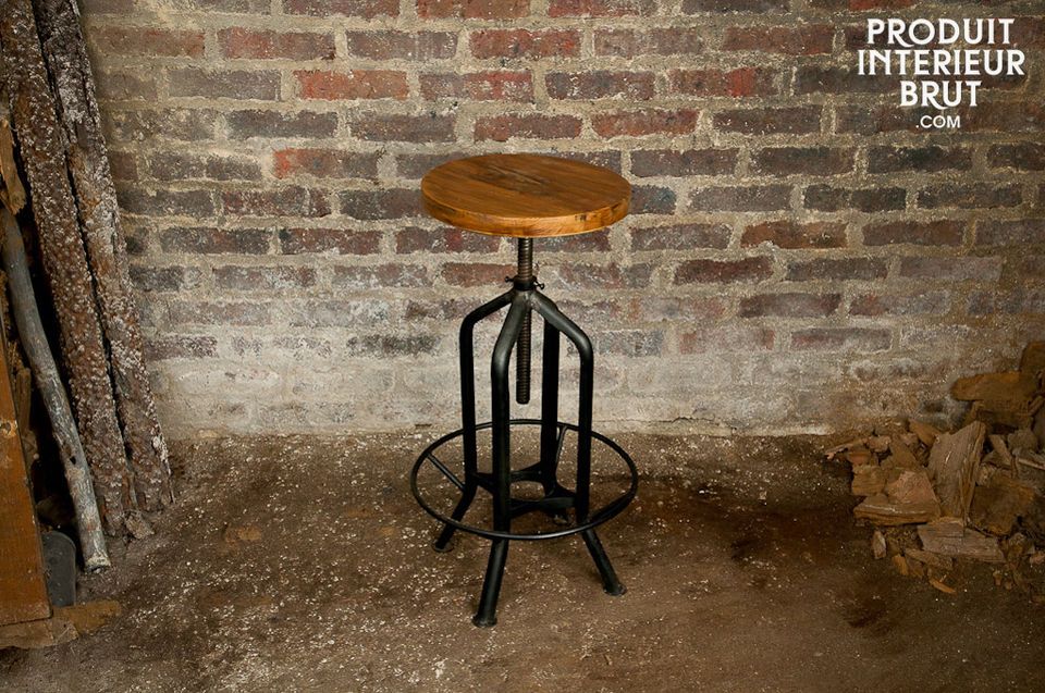 Wild West swivel bar stool